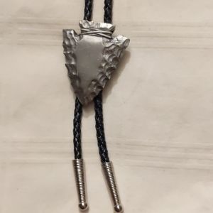 Vintage Siskiyou Arrowhead Bolo Tie